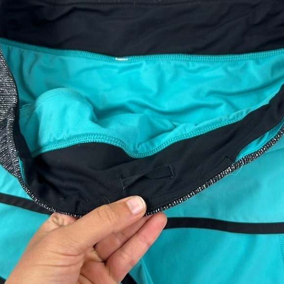 Lululemon Run: Speed Short *4-way Stretch Blue Tropics / Burlap Texture Black - Picture 2 of 6